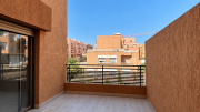 Appartement lumineux avec terrasse et balcon – Gueliz