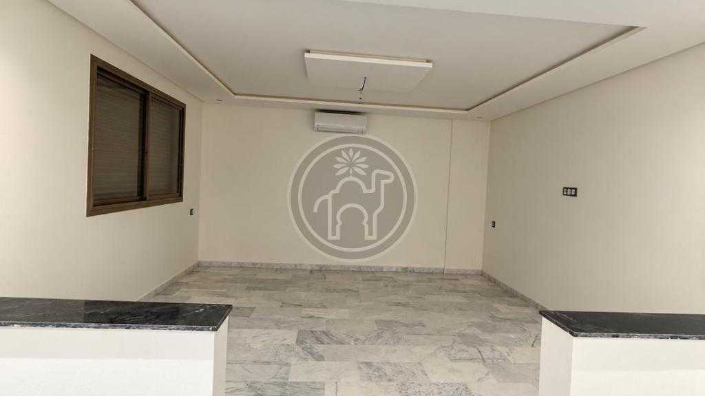 Duplex spacieux avec deux cours au cœur de Guéliz