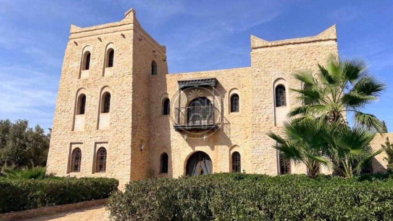 Villa avec 7 chambres
