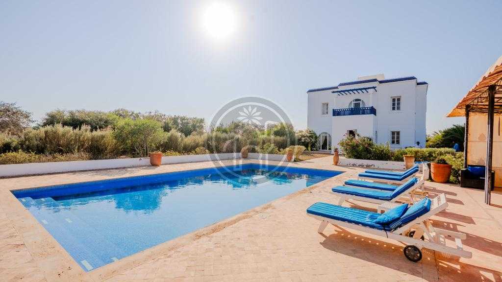 Villa vue mer, zone D4, fort potentiel d\'extension