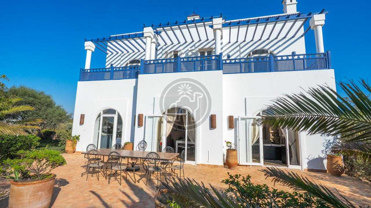 Villa avec 6 chambres